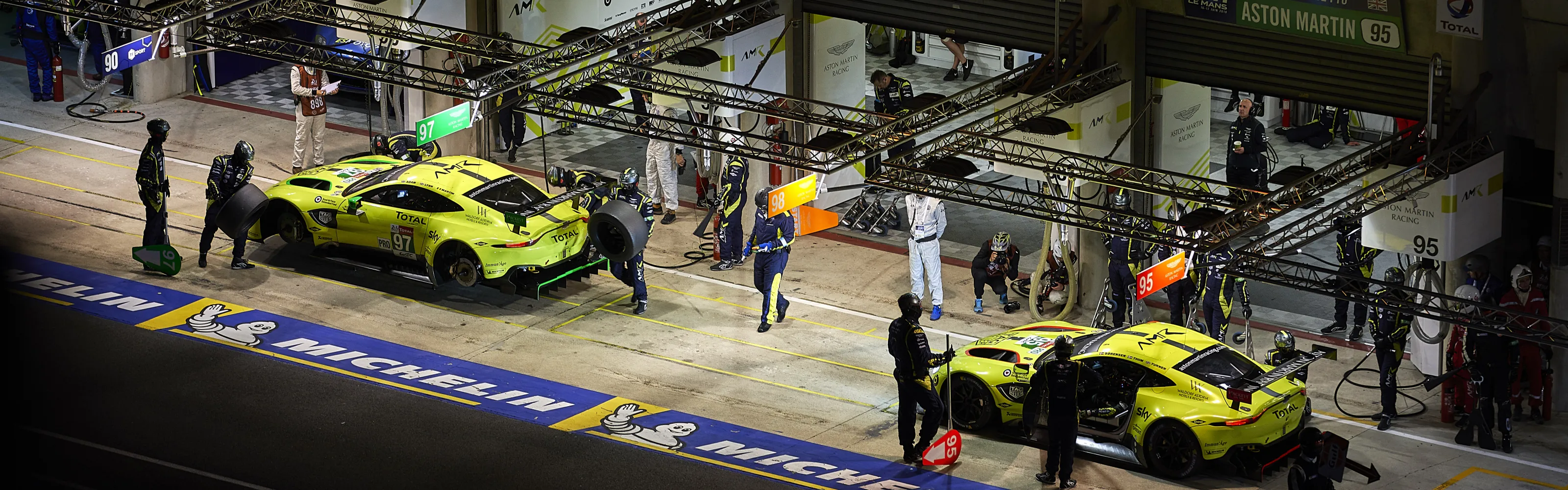 24 Hours of Le Mans with Aston Martin